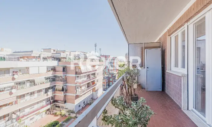 Rexer-Roma-Magliana-Nuova-Trilocale-mq-con-soffitta-mq-Altro