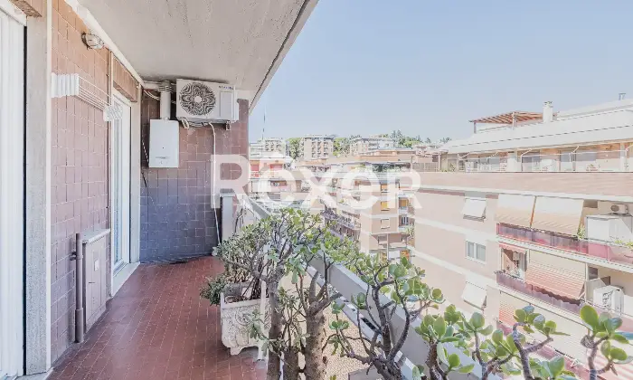 Rexer-Roma-Magliana-Nuova-Trilocale-mq-con-soffitta-mq-Altro