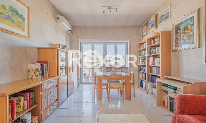 Rexer-Roma-Magliana-Nuova-Trilocale-mq-con-soffitta-mq-Altro