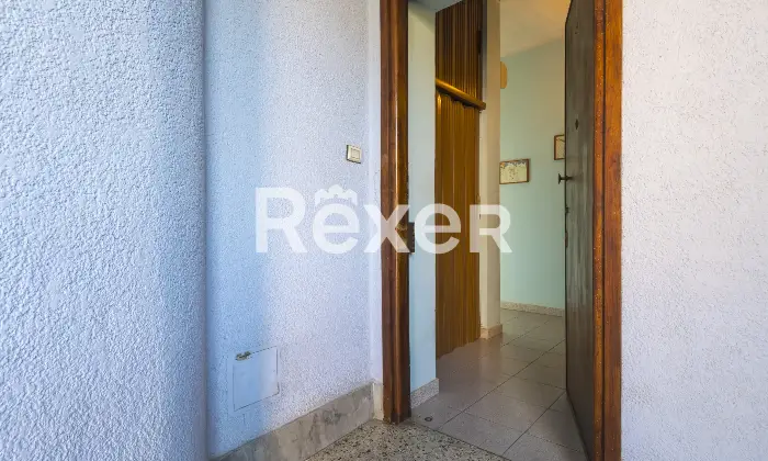 Rexer-Torino-APPARTAMENTO-AL-SECONDO-PIANO-CON-ASCENSORE-Altro