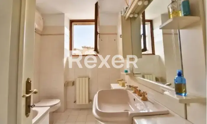 Rexer-Tolentino-Attico-in-vendita-in-Via-della-Pace-a-Tolentino-Altro