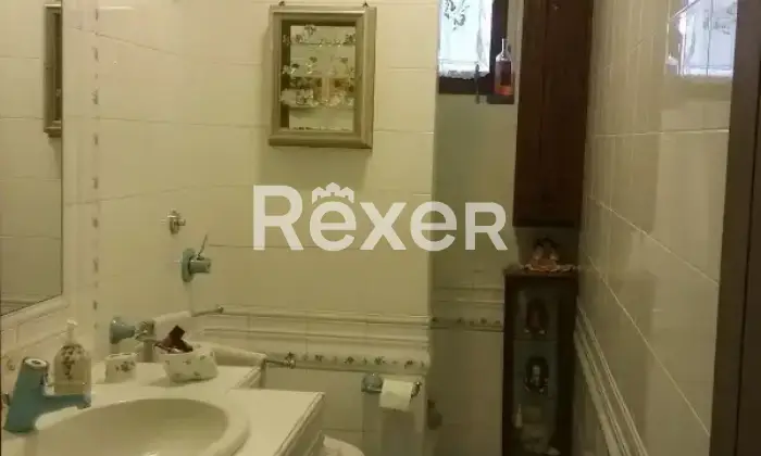 Rexer-Massa-Casa-indipendente-con-giardino-mini-appartamento-e-ampi-spazi-esterni-Altro