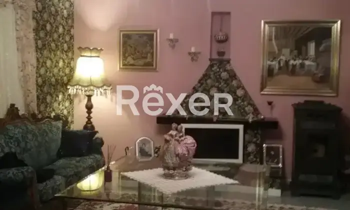 Rexer-Massa-Casa-indipendente-con-giardino-mini-appartamento-e-ampi-spazi-esterni-Altro