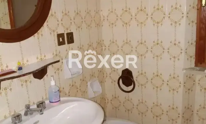 Rexer-Fiastra-Villetta-bifamiliare-con-due-appartamenti-e-box-Via-Collesanto-Fiastra-Altro