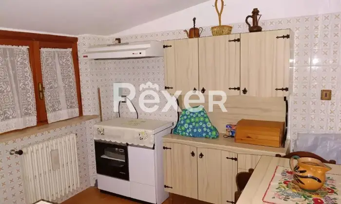 Rexer-Fiastra-Villa-in-vendita-in-Via-Collesanto-a-Fiastra-Altro