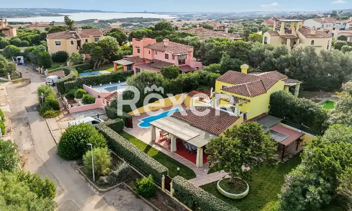 Rexer-Stintino-Porzione-di-villa-bifamiliare-con-ingresso-indipendente-piscina-privata-e-ampio-giardino-Vista-aerea