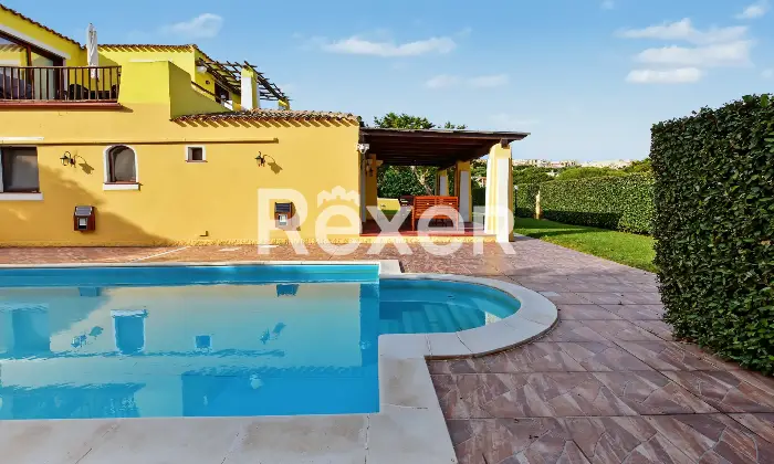 Rexer-Stintino-Porzione-di-villa-bifamiliare-con-ingresso-indipendente-piscina-privata-e-ampio-giardino-Piscina