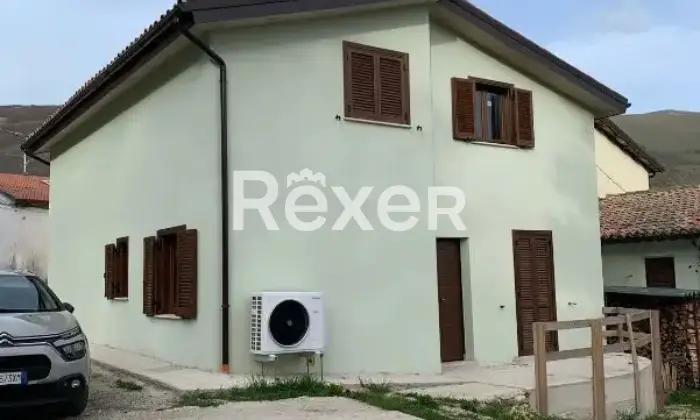 Rexer-Serravalle-di-Chienti-Casa-indipendente-di-nuova-costruzione-antisismica-Frazione-Colle-Lepre-Serravalle-di-Chienti-Altro