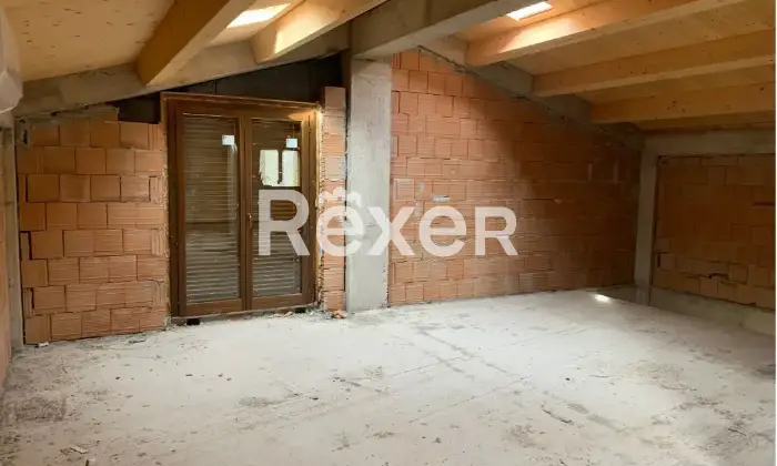 Rexer-Serravalle-di-Chienti-Casa-indipendente-in-vendita-in-Localit-Collelepre-a-Serravalle-di-Chienti-Altro