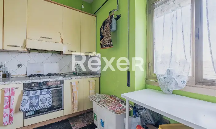Rexer-Roma-Bilocale-con-box-auto-Altro