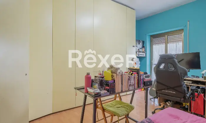 Rexer-Roma-Bilocale-con-box-auto-Altro
