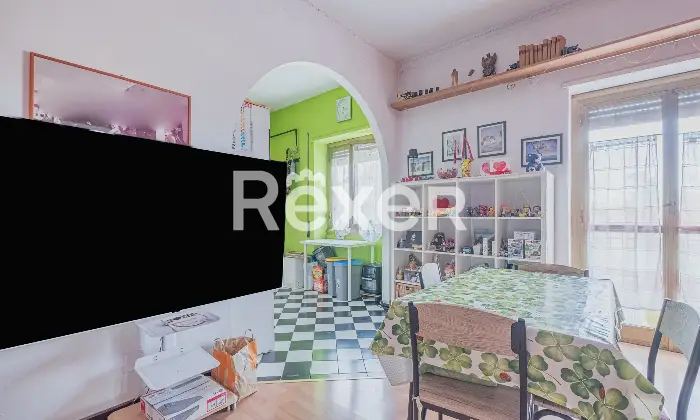 Rexer-Roma-Bilocale-con-box-auto-Altro