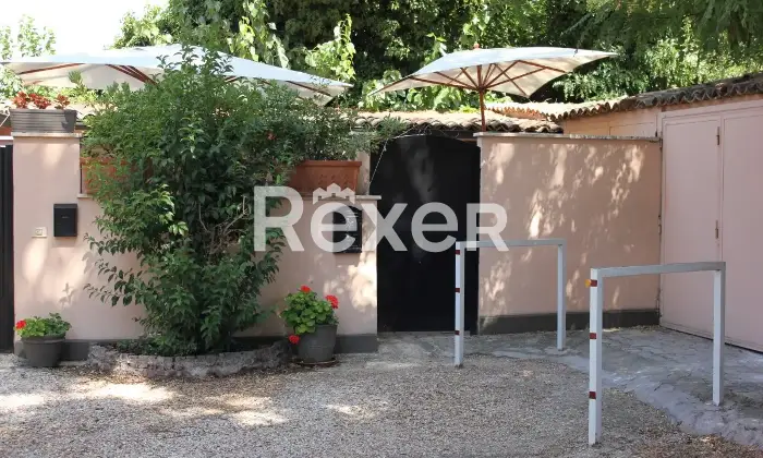 Rexer-Roma-Centro-San-Lorenzo-vicino-Universit-Policlinico-Giardino