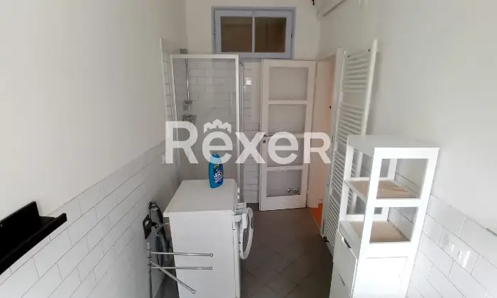 Rexer-Modena-APPARTAMENTO-CON-OTTIMO-POTENZIALE-PER-INVESTIMENTO-A-REDDITO-O-USO-UFFICIO-Altro