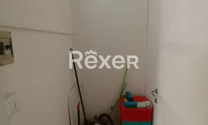 Rexer-Modena-APPARTAMENTO-CON-OTTIMO-POTENZIALE-PER-INVESTIMENTO-A-REDDITO-O-USO-UFFICIO-Altro