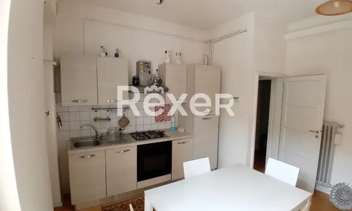 Rexer-Modena-APPARTAMENTO-CON-OTTIMO-POTENZIALE-PER-INVESTIMENTO-A-REDDITO-O-USO-UFFICIO-Altro