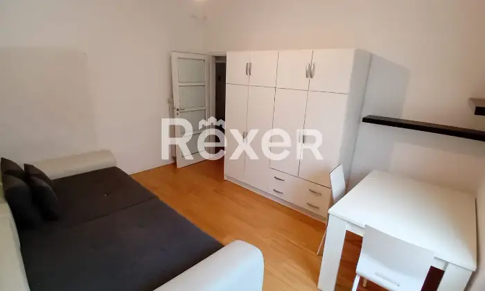 Rexer-Modena-APPARTAMENTO-CON-OTTIMO-POTENZIALE-PER-INVESTIMENTO-A-REDDITO-O-USO-UFFICIO-Altro