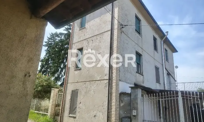 Rexer-Mont-Beccaria-Casa-indipendente-di-ampia-metratura-con-giardino-e-vista-panoramica-Mont-Beccaria-Altro