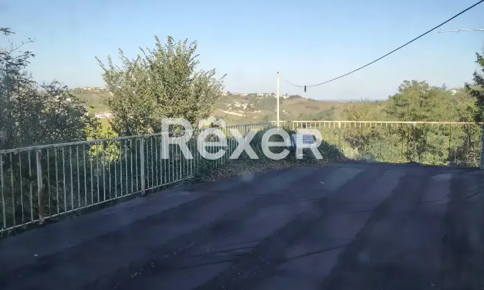 Rexer-Mont-Beccaria-Casa-indipendente-di-ampia-metratura-con-giardino-e-vista-panoramica-Mont-Beccaria-Altro