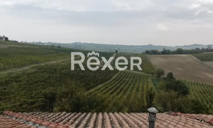 Rexer-Mont-Beccaria-Casa-indipendente-di-ampia-metratura-con-giardino-e-vista-panoramica-Mont-Beccaria-Altro