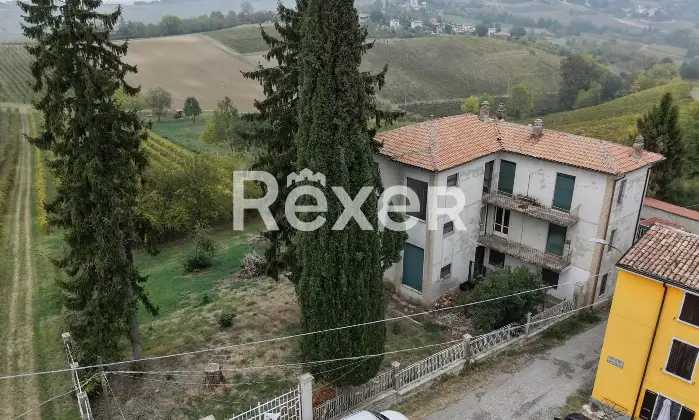 Rexer-Mont-Beccaria-Casa-indipendente-di-ampia-metratura-con-giardino-e-vista-panoramica-Mont-Beccaria-Altro