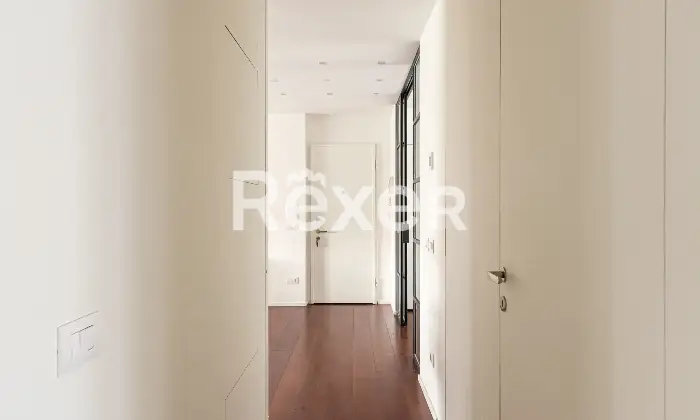 Rexer-Milano-Elegante-residenza-di-mq-completamente-ristrutturata-Altro