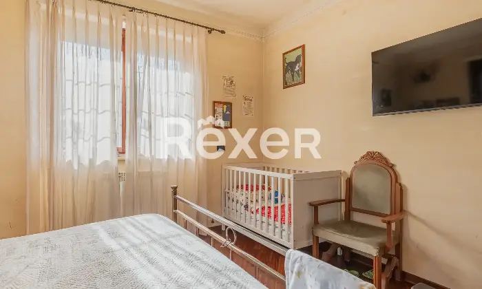 Rexer-Roma-Porzione-di-villa-bifamiliare-con-giardino-Altro