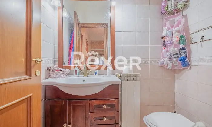Rexer-Roma-Porzione-di-villa-bifamiliare-con-giardino-Altro