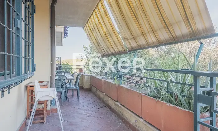 Rexer-Roma-Porzione-di-villa-bifamiliare-con-giardino-Altro