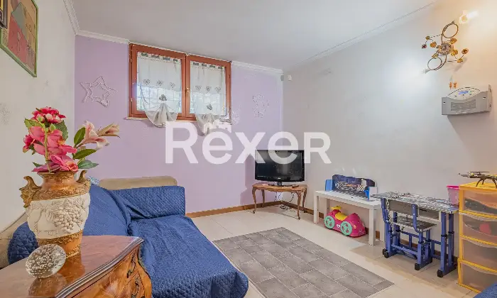 Rexer-Roma-Porzione-di-villa-bifamiliare-con-giardino-Altro