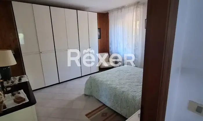 Rexer-Potenza-Villa-indipendente-con-terreno-e-impianti-energetici-in-vendita-a-Potenza-Altro