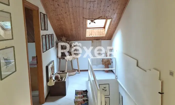 Rexer-Potenza-Villa-indipendente-con-terreno-e-impianti-energetici-in-vendita-a-Potenza-Altro