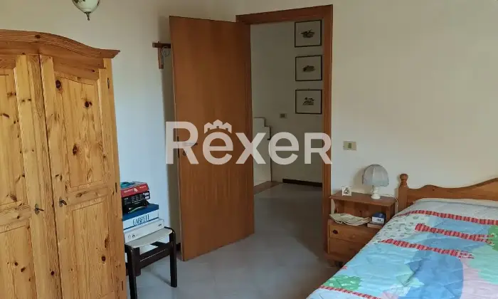 Rexer-Potenza-Villa-indipendente-con-terreno-e-impianti-energetici-in-vendita-a-Potenza-Altro