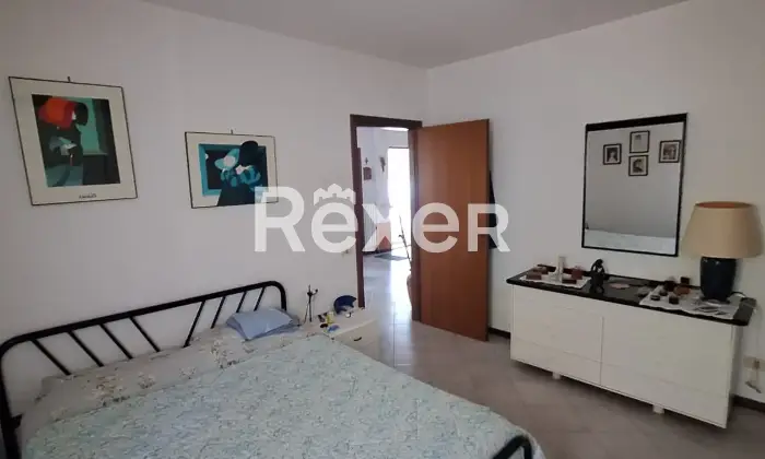 Rexer-Potenza-Villa-indipendente-con-terreno-e-impianti-energetici-in-vendita-a-Potenza-Altro