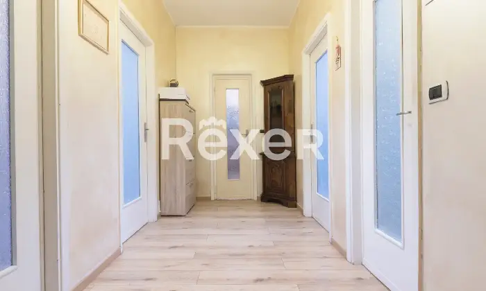 Rexer-Torino-Trilocale-a-Mirafiori-Altro