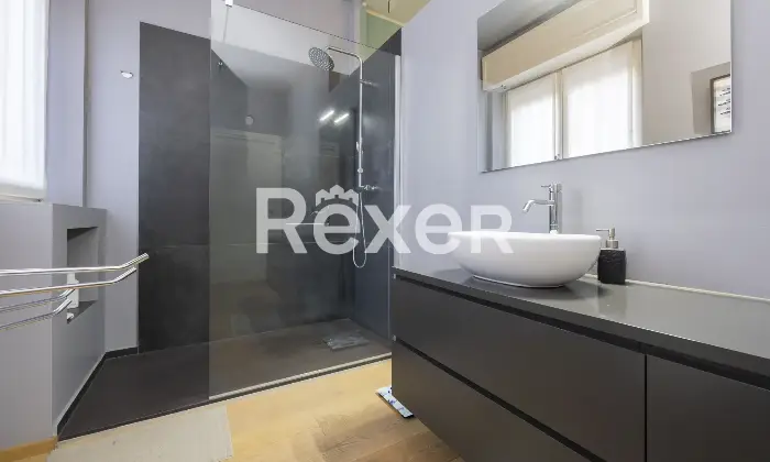 Rexer-Milano-Elegante-appartamento-di-mq-completamente-ristrutturato-Via-Zuretti-Milano-Altro