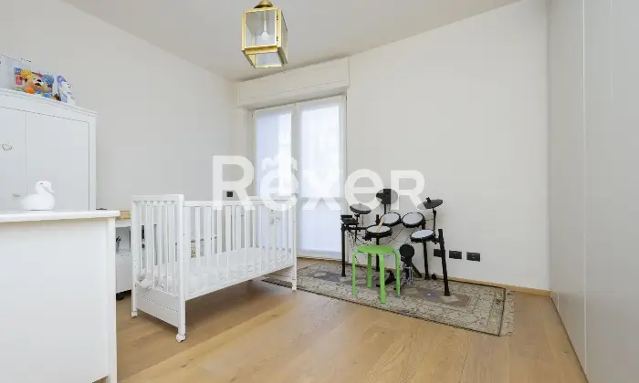 Rexer-Milano-Elegante-appartamento-di-mq-completamente-ristrutturato-Via-Zuretti-Milano-Altro