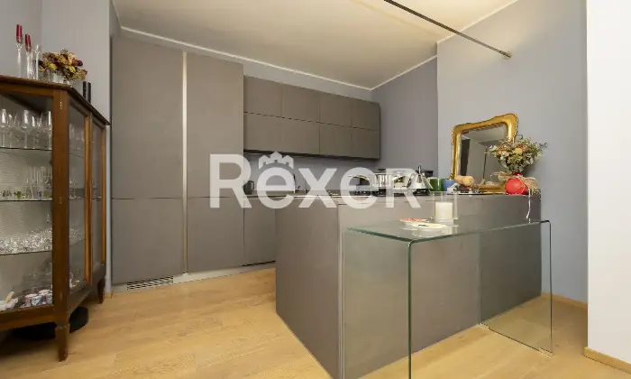 Rexer-Milano-Elegante-appartamento-di-mq-completamente-ristrutturato-Via-Zuretti-Milano-Altro