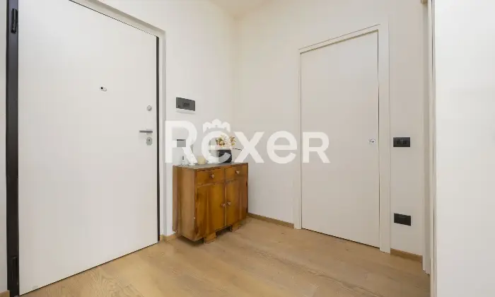 Rexer-Milano-Elegante-appartamento-di-mq-completamente-ristrutturato-Via-Zuretti-Milano-Altro