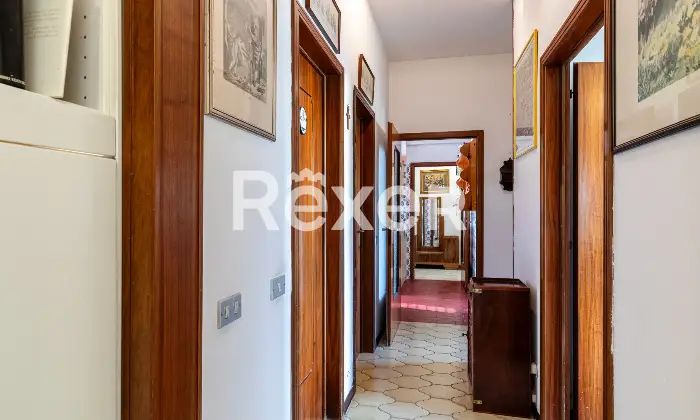Rexer-Bologna-Savena-via-Faenza-appartamento-mq-con-balconi-e-cantina-Altro