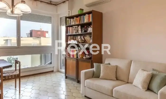 Rexer-Bologna-Savena-via-Faenza-appartamento-mq-con-balconi-e-cantina-Altro