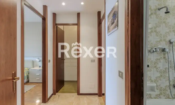 Rexer-Bergamo-Trilocale-con-due-terrazzi-box-e-cantina-Altro