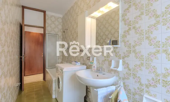 Rexer-Bergamo-Trilocale-con-due-terrazzi-box-e-cantina-Altro
