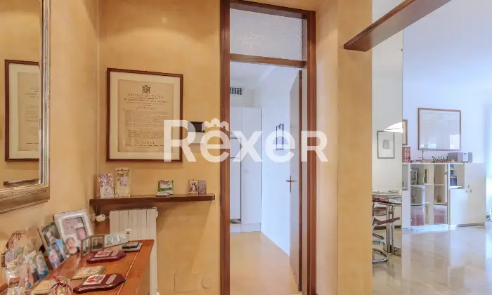Rexer-Bergamo-Trilocale-con-due-terrazzi-box-e-cantina-Altro