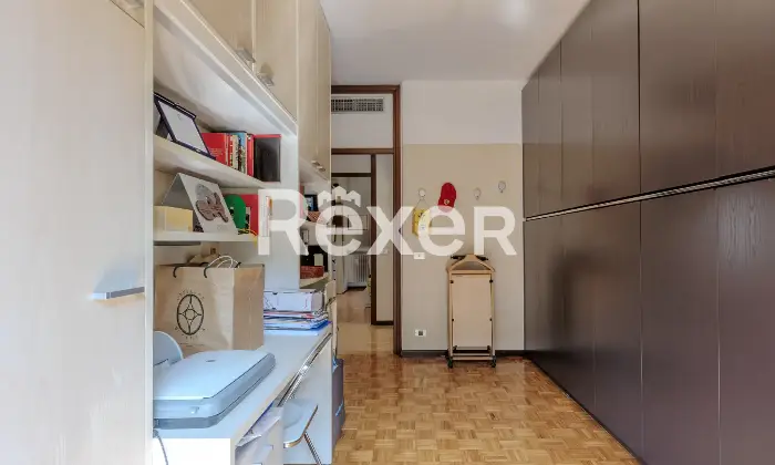Rexer-Bergamo-Trilocale-con-due-terrazzi-box-e-cantina-Altro