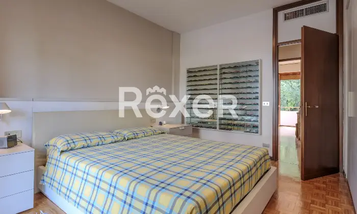 Rexer-Bergamo-Trilocale-con-due-terrazzi-box-e-cantina-Altro