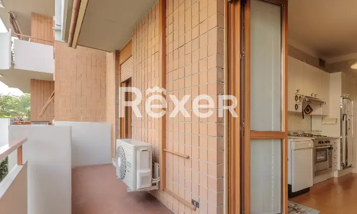 Rexer-Bergamo-Trilocale-con-due-terrazzi-box-e-cantina-Altro