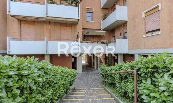 Rexer-Bergamo-Trilocale-con-due-terrazzi-box-e-cantina-Altro