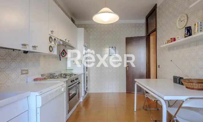 Rexer-Bergamo-Trilocale-con-due-terrazzi-box-e-cantina-Altro