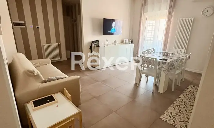 Rexer-Bitritto-BITRITTO-TRILOCALE-CON-VERANDA-POSTO-AUTO-E-DOTAZIONI-MODERNE-Altro